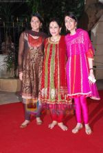 Manyata, Priya Dutt at Sanjay Dutt_s Mata ki Chowki in Bandra on 13th Oct 2010 (4).JPG